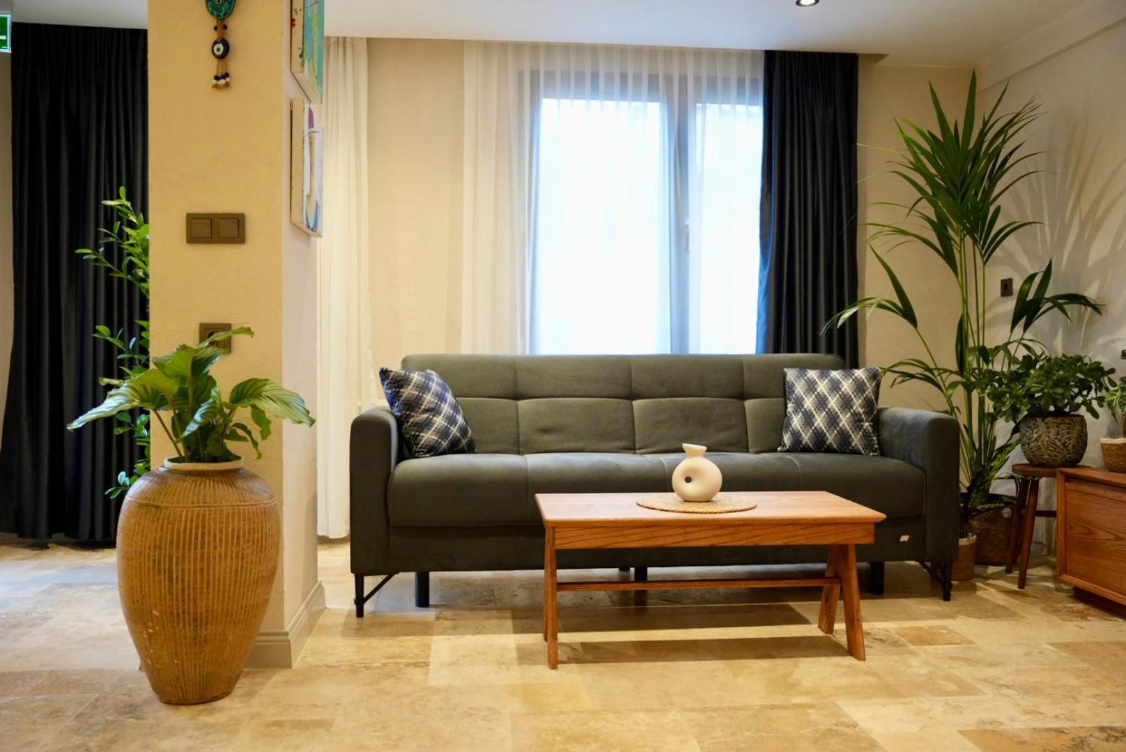 Aparthotel Khalkedon *